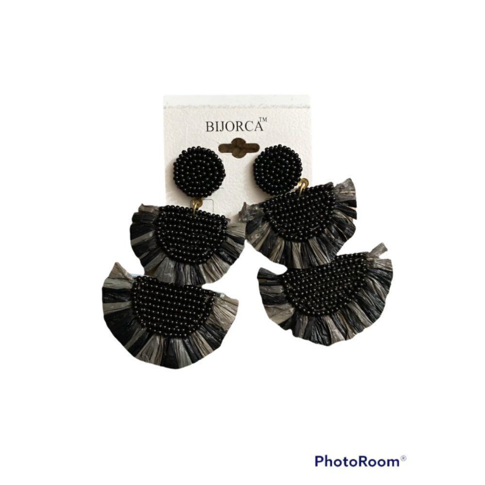 Bijorca Womens Black Beaded Feather Chandelier Earrings Size OS